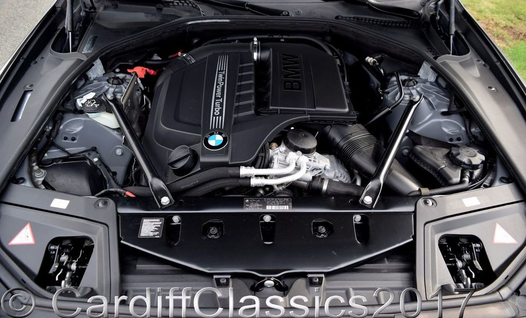 2013 BMW 5 Series 535i - 16687281 - 34