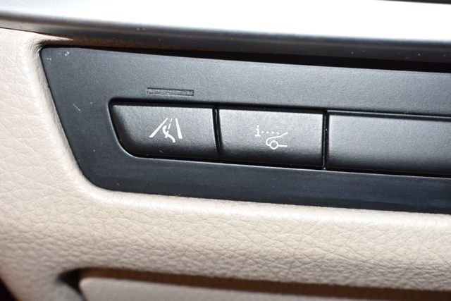 2013 BMW 5 Series 535i xDrive - 22225463 - 15