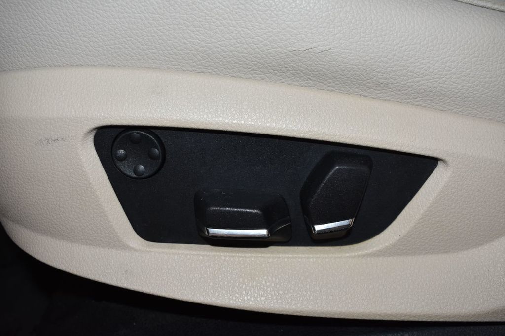 2013 BMW 5 Series 535i xDrive - 22225463 - 16