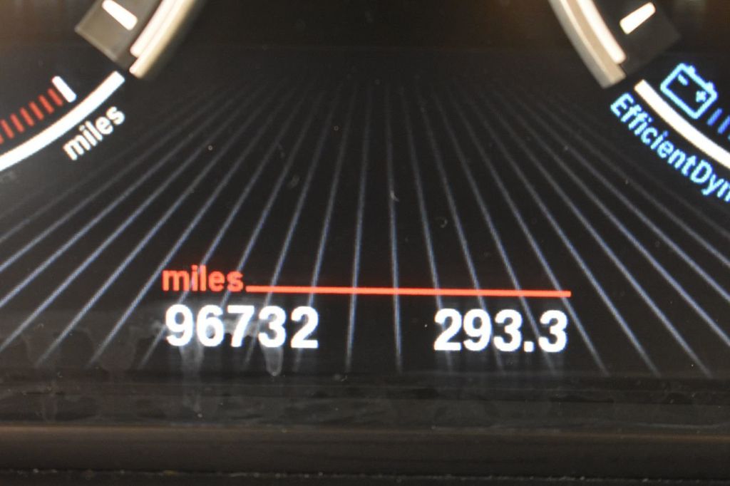 2013 BMW 5 Series 535i xDrive - 22225463 - 17