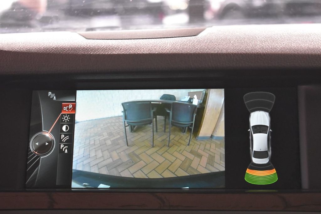 2013 BMW 5 Series 535i xDrive - 22225463 - 24