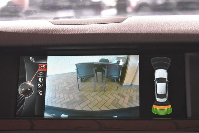 2013 BMW 5 Series 535i xDrive - 22225463 - 24