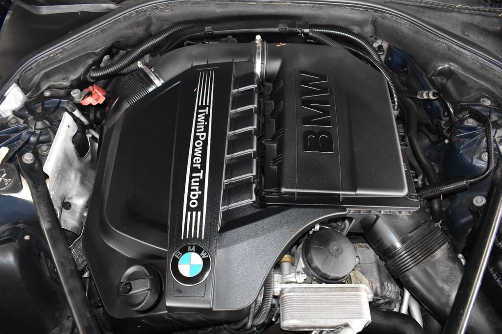 2013 BMW 5 Series 535i xDrive - 22225463 - 34