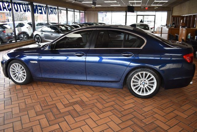 2013 BMW 5 Series 535i xDrive - 22225463 - 3
