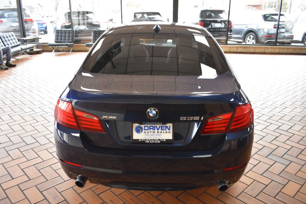 2013 BMW 5 Series 535i xDrive - 22225463 - 4