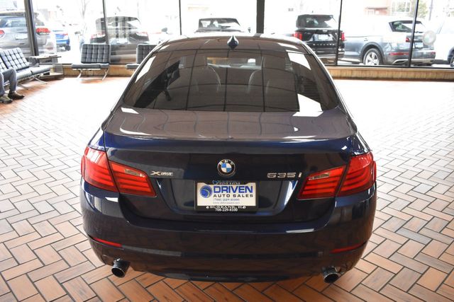 2013 BMW 5 Series 535i xDrive - 22225463 - 4