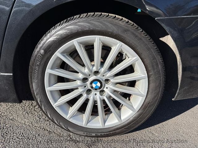 2013 BMW 5 Series 535i xDrive - 22969633 - 11