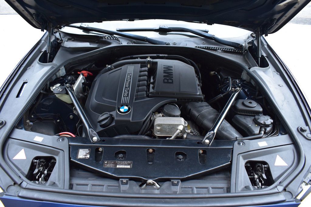 2013 BMW 5 Series 535i xDrive - 22823180 - 11