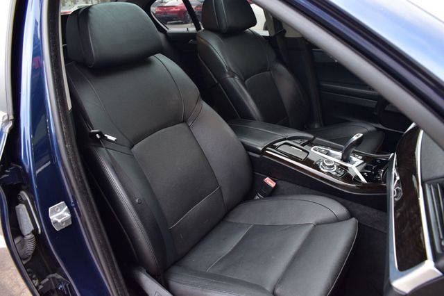 2013 BMW 5 Series 535i xDrive - 22823180 - 17