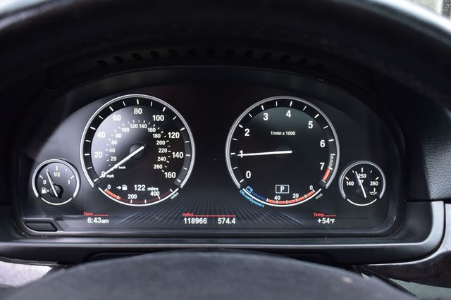 2013 BMW 5 Series 535i xDrive - 22823180 - 26