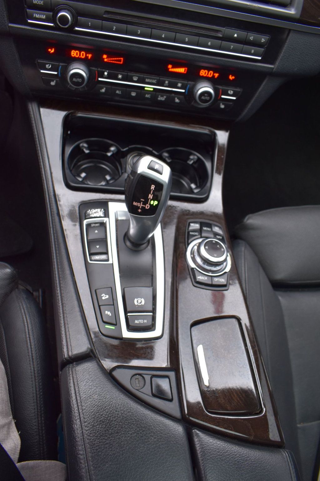 2013 BMW 5 Series 535i xDrive - 22823180 - 38