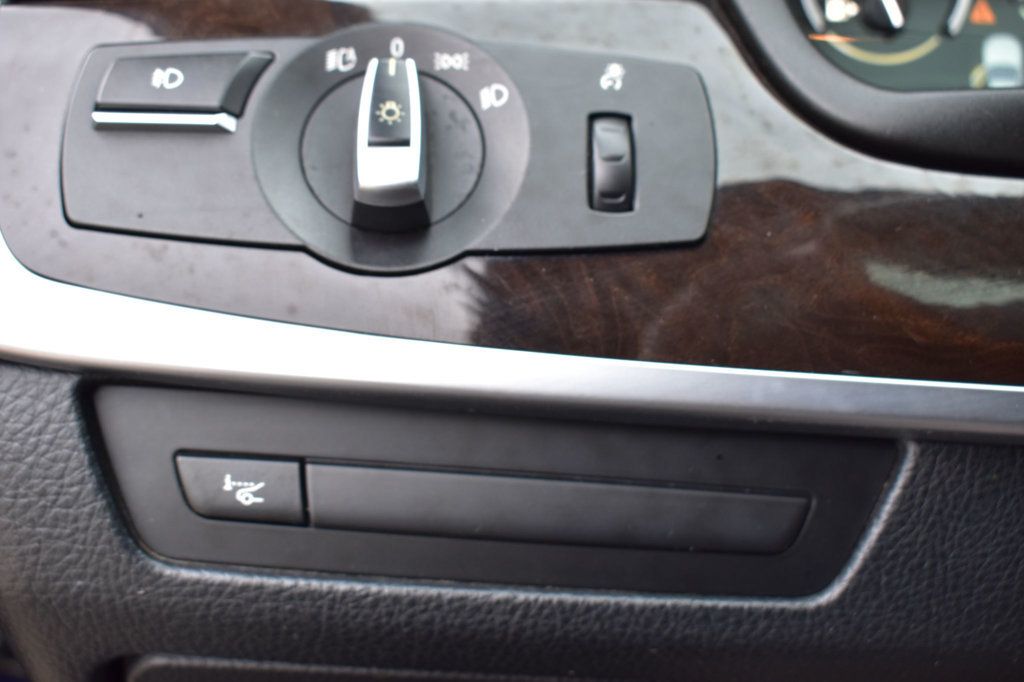 2013 BMW 5 Series 535i xDrive - 22823180 - 39