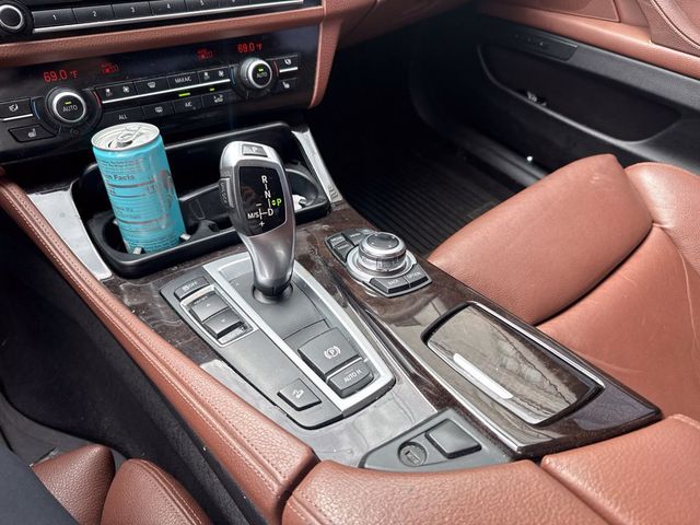 2013 BMW 5 Series 535i xDrive - 23085196 - 15