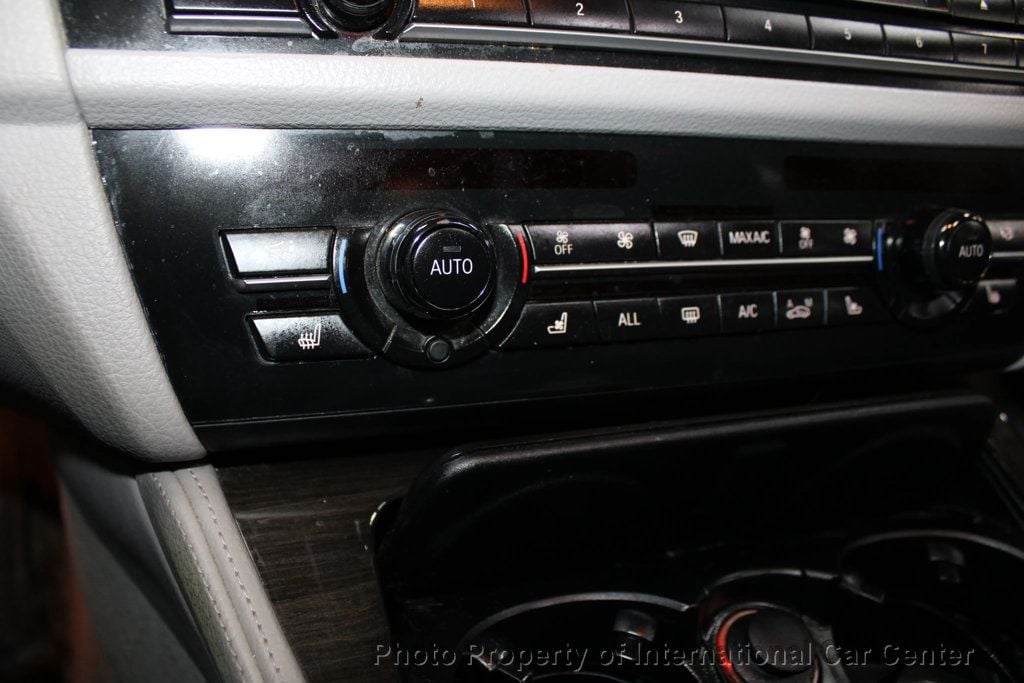 2013 BMW 5 Series 535i xDrive - 22934005 - 23