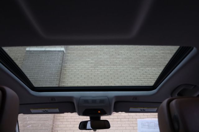 2013 BMW 5 Series 535i xDrive - 22969292 - 18