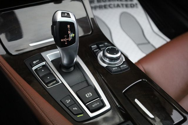 2013 BMW 5 Series 535i xDrive - 22969292 - 38