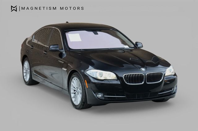2013 BMW 5 Series 535i xDrive - 22969292 - 5