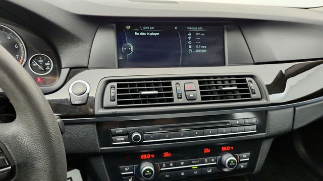 2013 BMW 5 Series 535i xDrive - 22945976 - 17