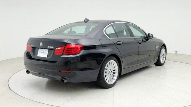 2013 BMW 5 Series 535i xDrive - 22945976 - 4