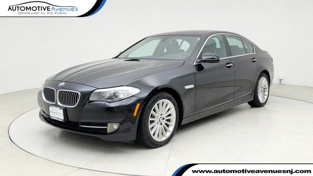 2013 BMW 5 Series 535i xDrive with Premium and Cold Weather Packages - 22945976 - 0
