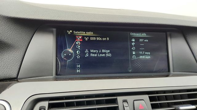 2013 BMW 5 Series 535i xDrive with Premium and Cold Weather Packages - 22945976 - 18