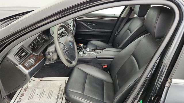 2013 BMW 5 Series 535i xDrive with Premium and Cold Weather Packages - 22945976 - 21