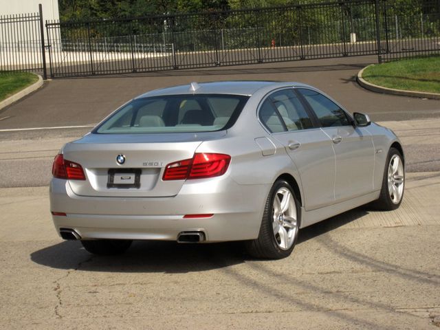 2013 BMW 5 Series 550i - 23093583 - 12