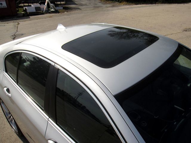 2013 BMW 5 Series 550i - 23093583 - 15
