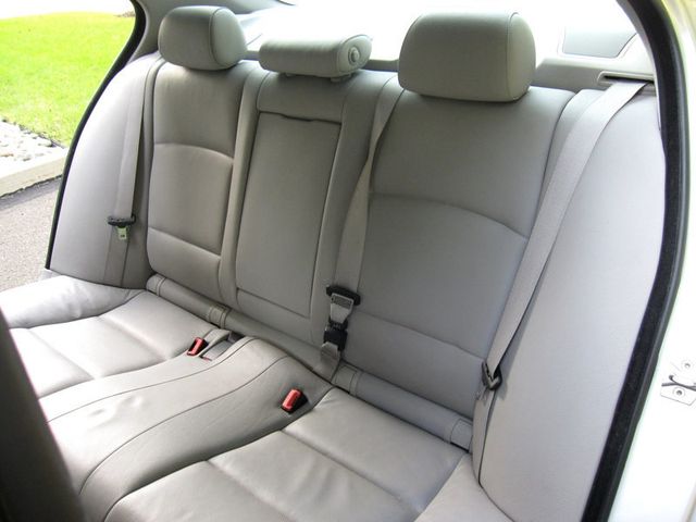 2013 BMW 5 Series 550i - 23093583 - 30