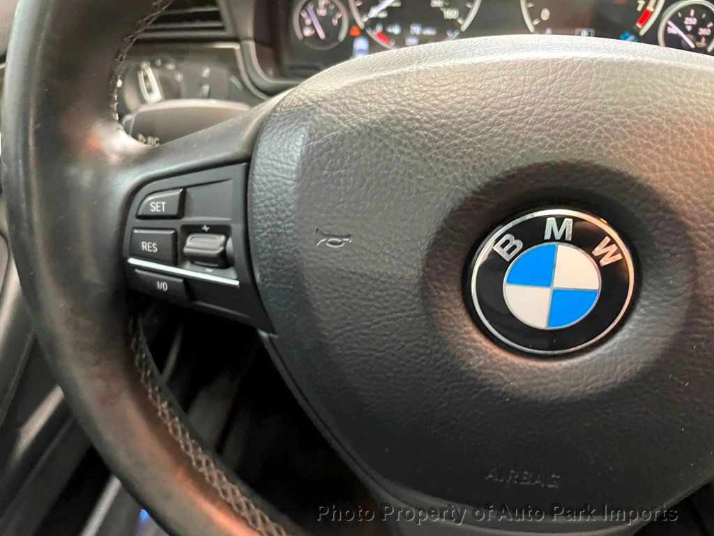 2013 BMW 5 Series 550i xDrive - 21524105 - 33