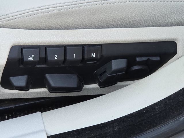 2013 BMW 6 Series 640i Gran - 23098411 - 6