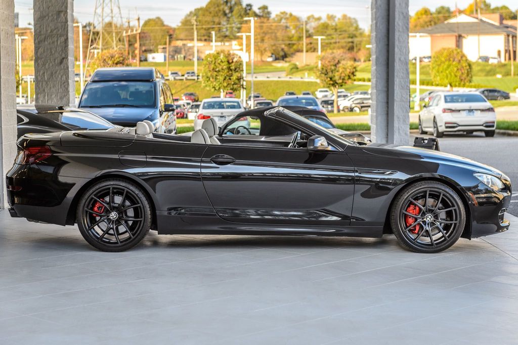 2013 BMW 6 Series 650i CONVERTIBLE - BLACK ON BEIGE - LOW MILES  - 22580856 - 44