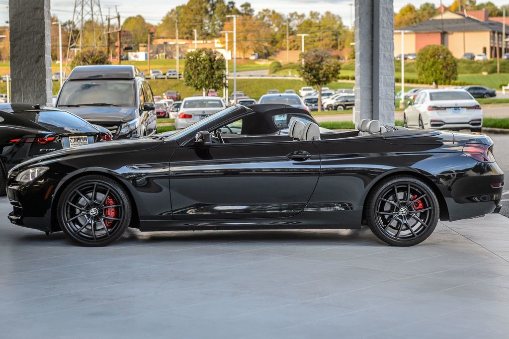 2013 BMW 6 Series 650i CONVERTIBLE - BLACK ON BEIGE - LOW MILES  - 22580856 - 45