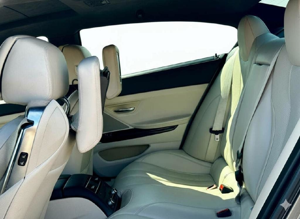 2013 BMW 6 Series 650i xDrive Gran - 22847646 - 12