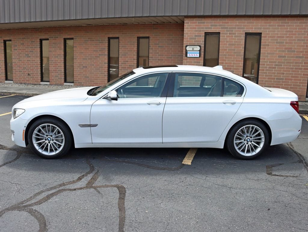 2013 BMW 7 Series 750Li xDrive - 22563908 - 6