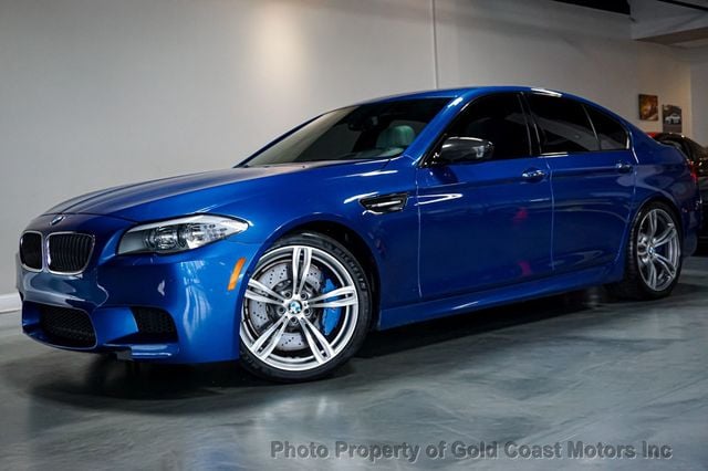 2013 BMW M5 *6-Speed Manual* *B&O Surround Sound* *HUD* - 22662254 - 0