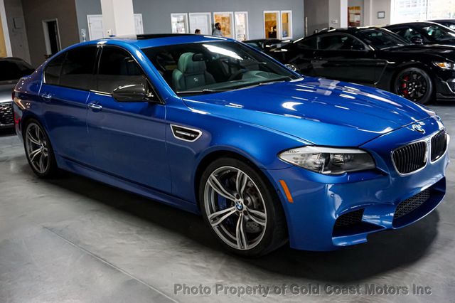 2013 BMW M5 *6-Speed Manual* *B&O Surround Sound* *HUD* - 22662254 - 1