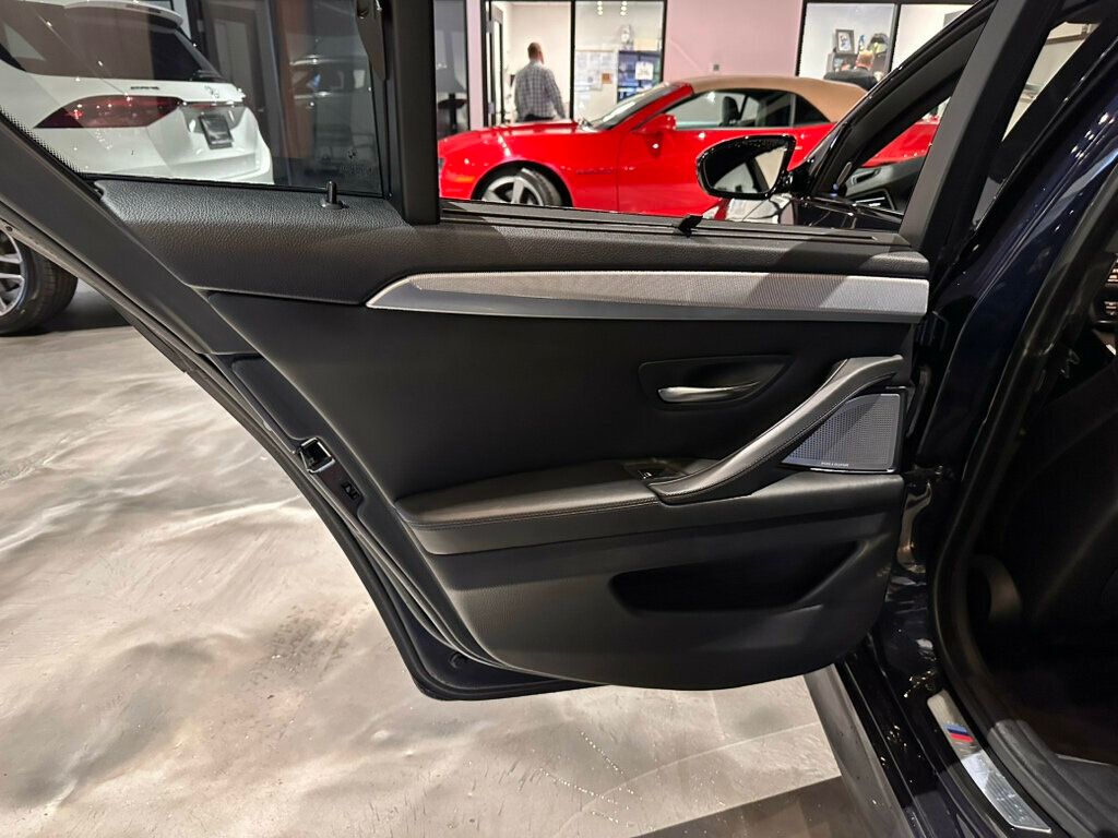 2013 BMW M5 LocalTrade/$13kInServiceDone/ExecutivePkg/B&O Sound/HtdSeats - 23044040 - 16
