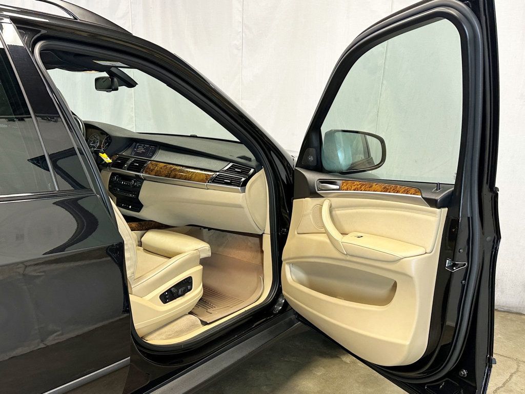 2013 BMW X5 xDrive35i - 23055766 - 16