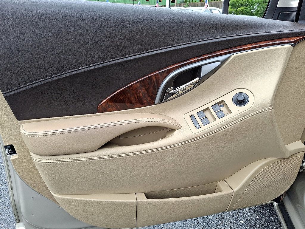2013 Buick LaCrosse Leather photo 11