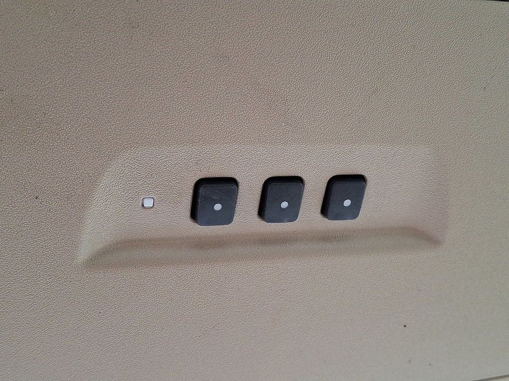 2013 Buick LaCrosse Leather photo 22