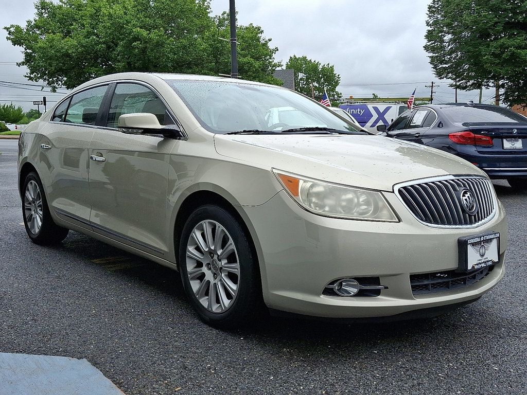 2013 Buick LaCrosse Leather photo 3