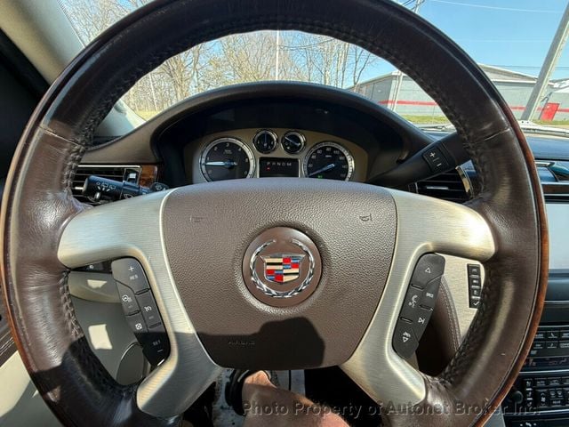 2013 Cadillac Escalade AWD 4dr Platinum Edition - 23005856 - 14