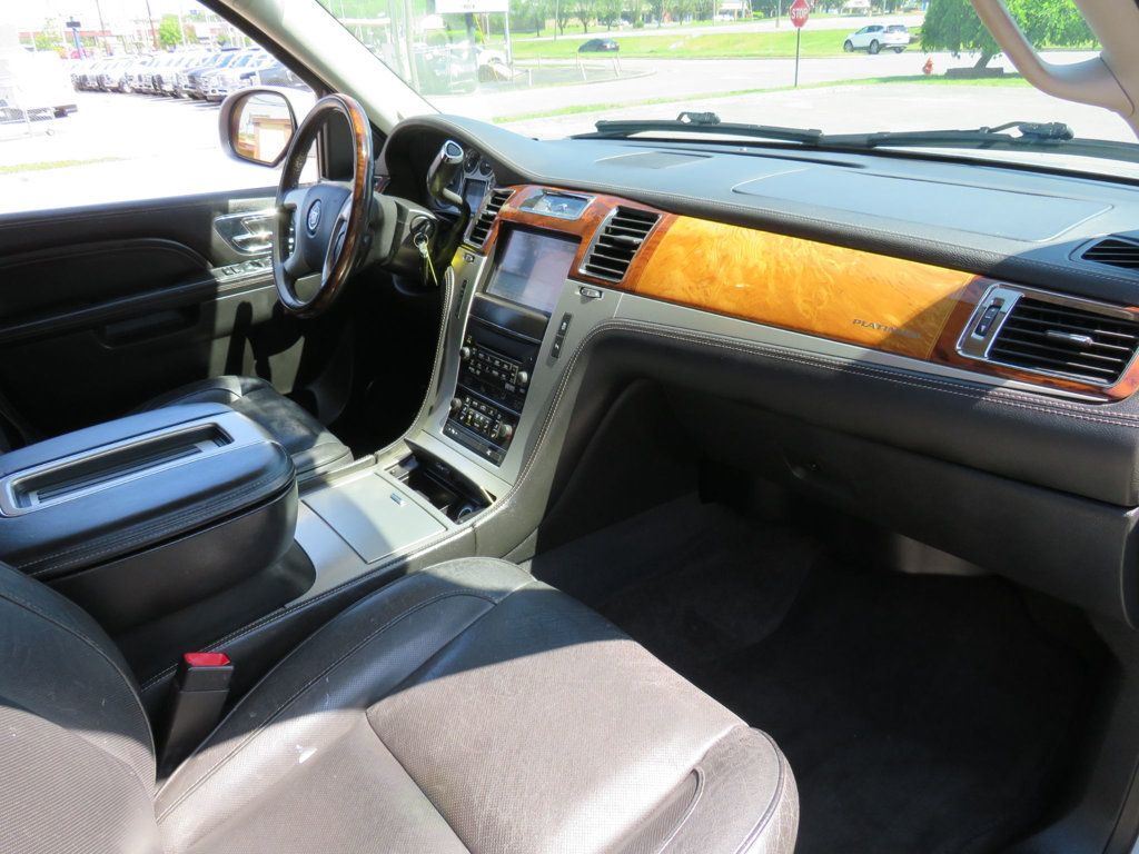 2013 Cadillac Escalade AWD 4dr Platinum Edition - 22421048 - 12