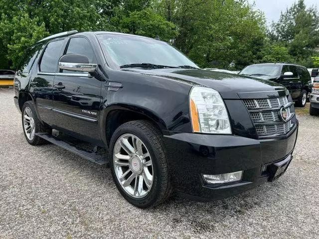 2013 Cadillac Escalade AWD 4dr Premium - 22438959 - 0