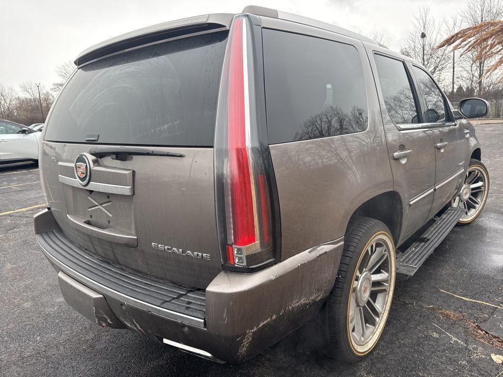 2013 Cadillac Escalade AWD 4dr Premium - 22995526 - 10