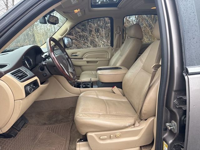 2013 Cadillac Escalade AWD 4dr Premium - 22995526 - 14