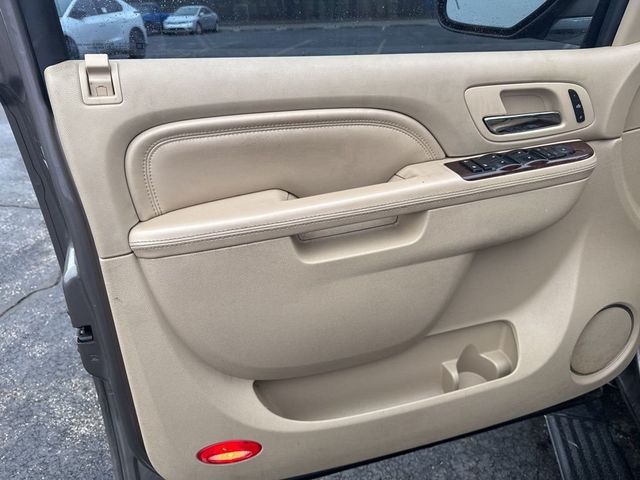 2013 Cadillac Escalade AWD 4dr Premium - 22995526 - 15