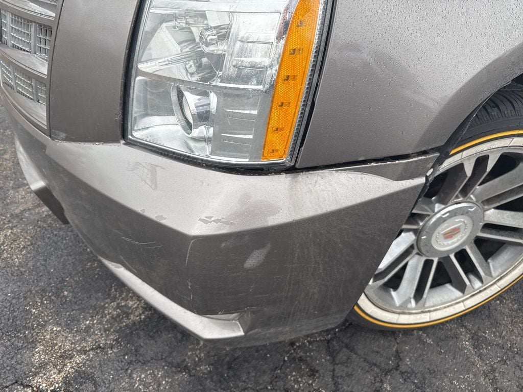 2013 Cadillac Escalade AWD 4dr Premium - 22995526 - 4