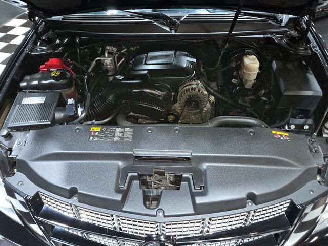 2013 Cadillac Escalade AWD 4dr Premium - 22974818 - 4